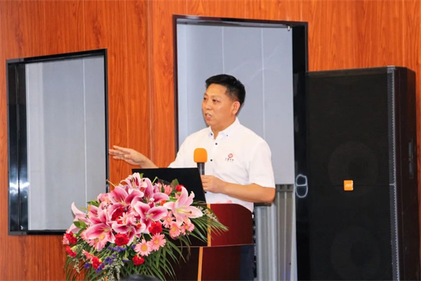 廣東正睿企業(yè)管理研究院院長金濤教授致辭 廣東正睿企業(yè)管理研究院院長金濤教授致辭